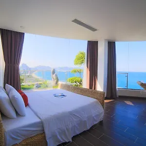 4* Hotell The Light