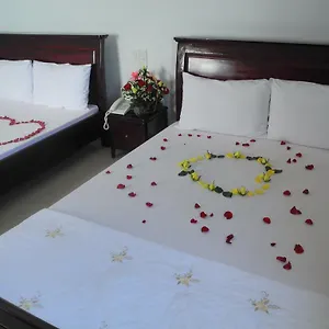 Nam Hong Hotel Отель