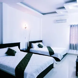 Phong Luu Hotel